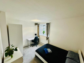 Karen House R2